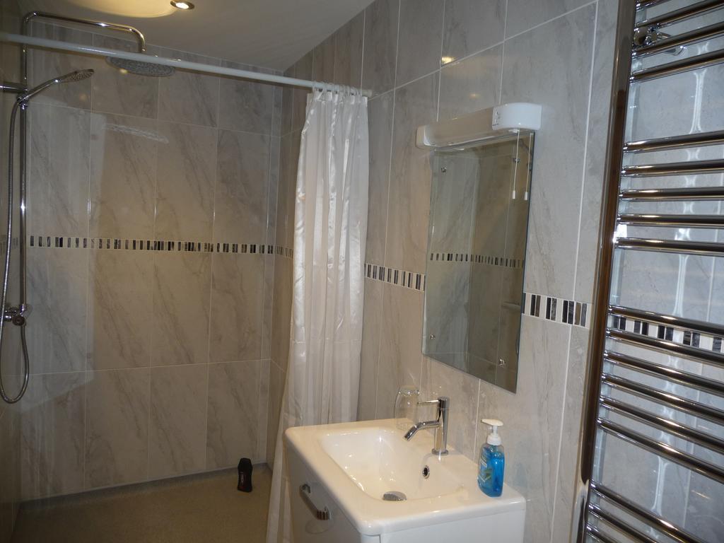 Ivy Hall Wootton Bridge  Quarto foto